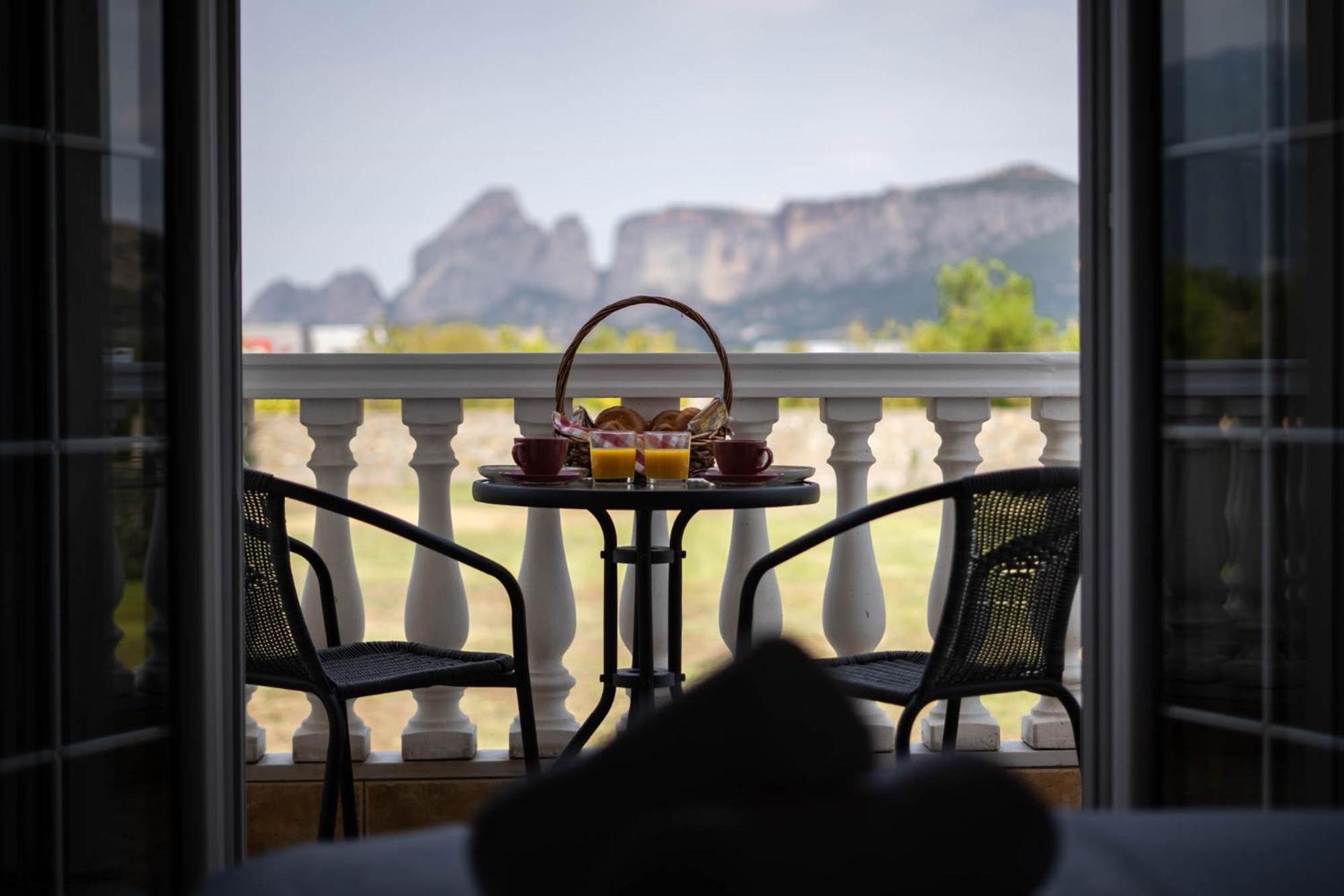 فندق Spilaio At Meteora كالامباكا المظهر الخارجي الصورة
